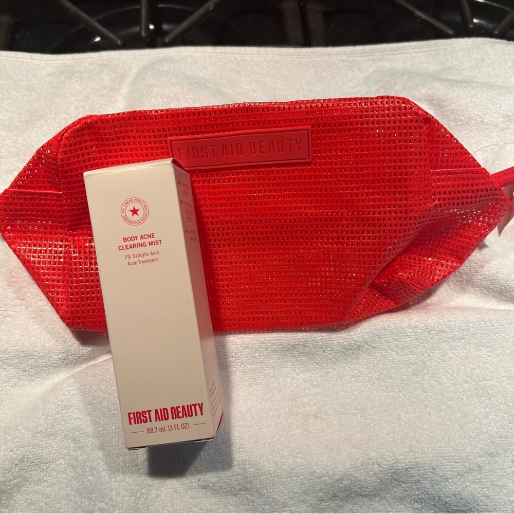 First Aid Beauty Body Acne Clearing Mist & Branded Cosmetic Bag